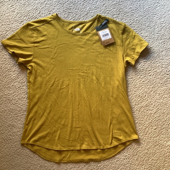 The North Face Mineral Gold Short-Sleeve T-Shirt - Picture 1 of 8